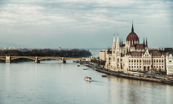 Bando di ammissione al doppio titolo CdS Scienze dell'Educazione e della Formazione (L-19) con Budapest, Eötvös Loránd University (ELTE)